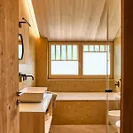 Kurblhof Aparthotel 4*